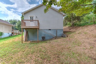 1703 Daytona Dr, Johnson City, TN 37601 - photo 6