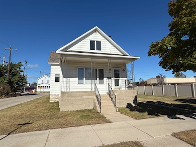 1012 11th Ave, Menominee, MI 49858 - photo 3