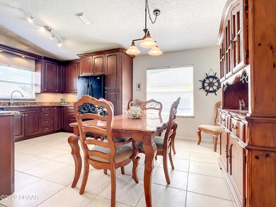 1425 Golf Avenue-14