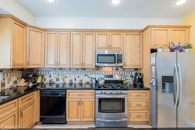 14584 Sayre St, Sylmar, CA 91342 - photo 7