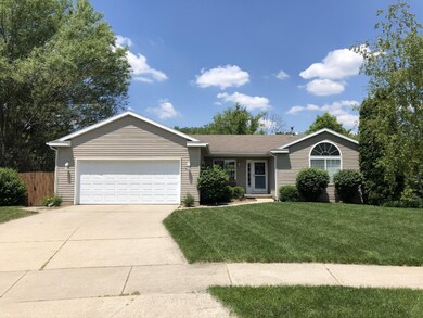 865 Quintara Ct NE, Comstock Park, MI 49321 - photo 2