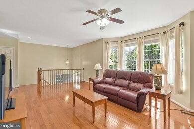 8823 Flatbush Ct, Manassas, VA 20109 - photo 5