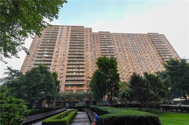 Trump Village unit 4-F, Brooklyn, NY 11224 - photo 3
