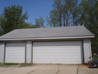 515 Pine St, Batavia, IL 60510 - photo 2