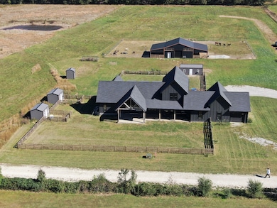 128 Emma Ln, Hohenwald, TN 38462 - photo 4