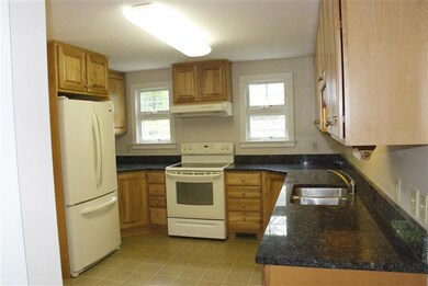 24 Sumner St, Woods Hole, MA 02543 - photo 4