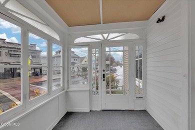 561 Delaware Ave, Albany, NY 12209 - photo 6