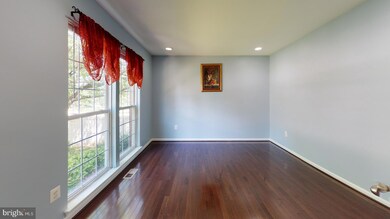 8503 Hillview Rd, Hyattsville, MD 20785 - photo 4