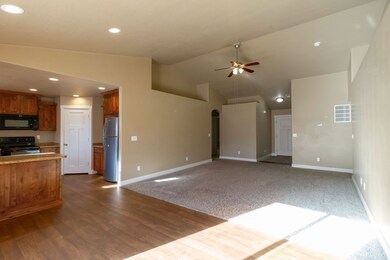 315 W Leann Way, Ogden, UT 84404 - photo 6