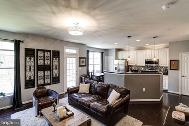 42189 Canary Grass Square, Aldie, VA 20105 - photo 2