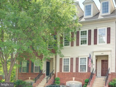 1602 Hunting Creek Dr, Alexandria, VA 22314 - photo 2