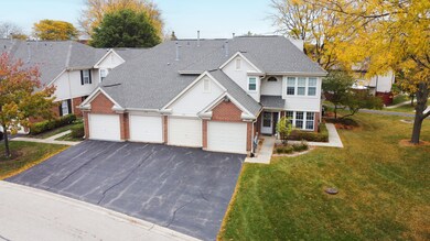 1924 Quaker Hollow Ln unit 14, Streamwood, IL 60107 - photo 3