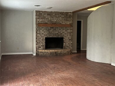 1402 Glade St, College Station, TX 77840 - photo 4
