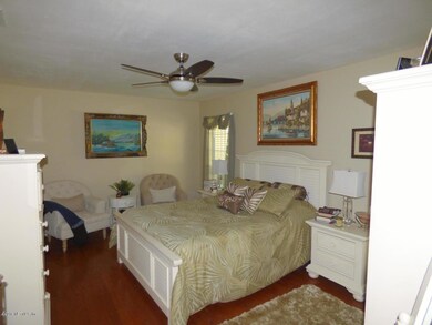 8069 Dickie Dr, Jacksonville, FL 32216 - photo 5