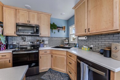 500 N Spring (5)