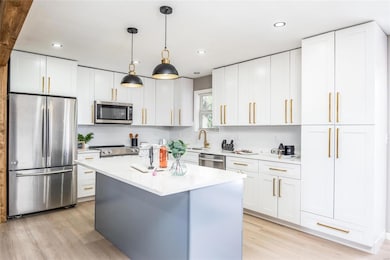 606 Bauer Ln, Maryville, IL 62062 - photo 6