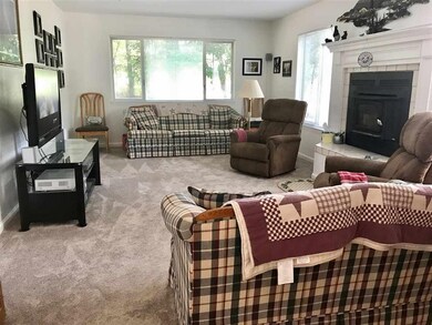 4019 Forest Ln, Dunsmuir, CA 96025 - photo 4