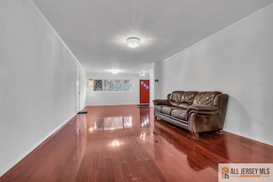 36 New Rd, Kendall Park, NJ 08824 - photo 4