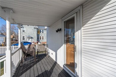 179 Oakland Ave, Pawtucket, RI 02861 - photo 4