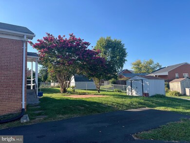 136 Lambden Ave, Winchester, VA 22601 - photo 6