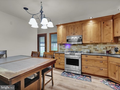 3810 Willow Grove Ave, Reading, PA 19605 - photo 7