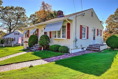 98 Iroquois Rd, Cumberland, RI 02864 - photo 6