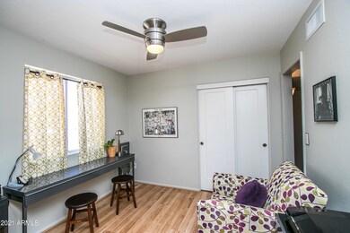 La Puente Ave-8