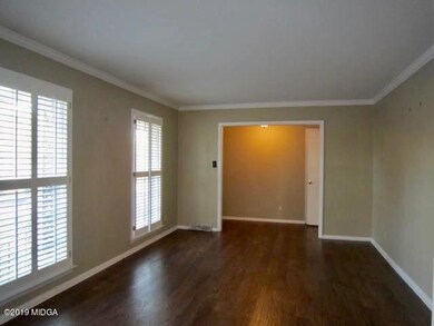 3-LIVING ROOM 2
