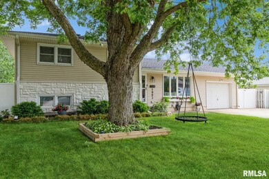 1903 W 36th St, Davenport, IA 52806 - photo 2