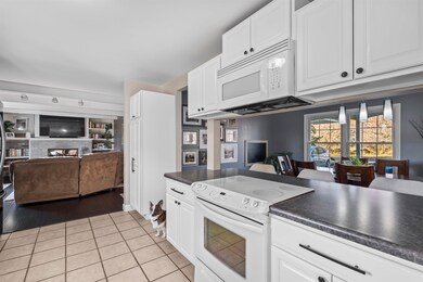 5117 Curry Ct, Fitchburg, WI 53711 - photo 6