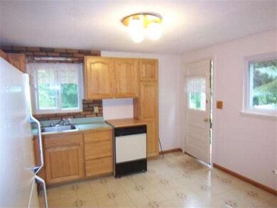 5 Greenwood Ave, Shrewsbury, MA 01545 - photo 3