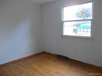 Bedroom Lower