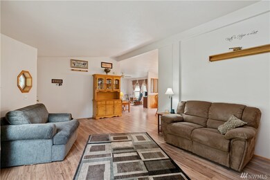 35813 2nd Ave E, Roy, WA 98580 - photo 2