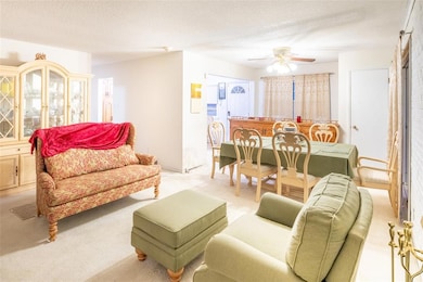 4212 Valley Cir, Des Moines, IA 50317 - photo 4