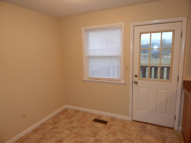 106 Claysville Rd, Crossville, TN 38571 - photo 4