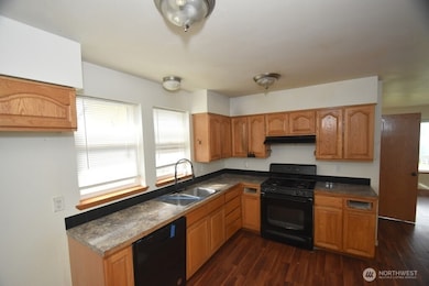 7907 Port Susan Place unit 6, Stanwood, WA 98292 - photo 6