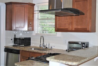 3849 Eloise St, Jacksonville, FL 32205 - photo 7