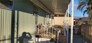 880 N Lake St unit 55, Hemet, CA 92544 - photo 2