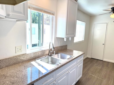 1027 San Andres St unit 4, Santa Barbara, CA 93101 - photo 3