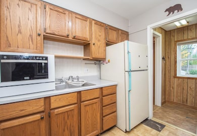 1013 13th St N, Moorhead, MN 56560 - photo 7