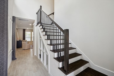 4005 Delta Rose St, Houston, TX 77018 - photo 4