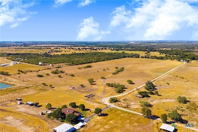 000 Pfullman Rd, Seguin, TX 78155 - photo 2