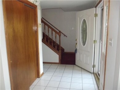 575 Homestead Dr, North Tonawanda, NY 14120 - photo 3