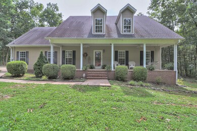 204 Longwood Dr, Shelbyville, TN 37160 - photo 3