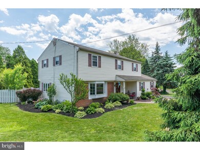 22 W Hillcrest Ave, Chalfont, PA 18914 - photo 2