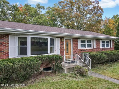 191 Mountain View Dr, Stroudsburg, PA 18360 - photo 5