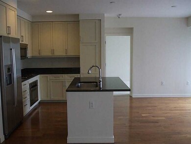 Waterplace unit 414, Providence, RI 02903 - photo 4