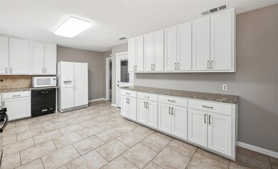 501 Crandle Dr, Fort Worth, TX 76108 - photo 6