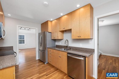 119 Georgetown Green, Charlottesville, VA 22901 - photo 6