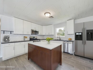 Virtual Staging AI - CAM02218G0-PR0070-S